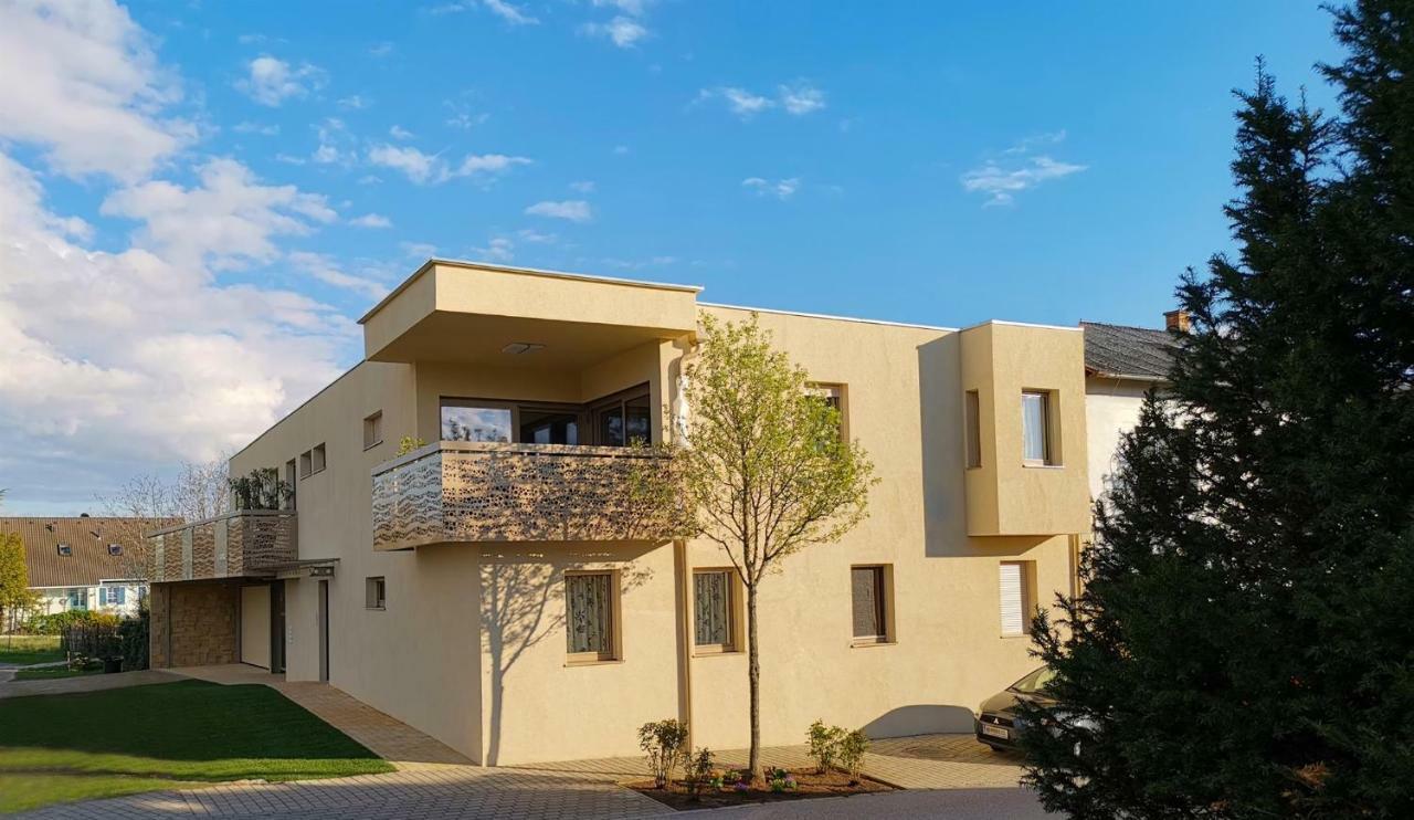 Pannonia Appartements Neusiedl am See Dış mekan fotoğraf